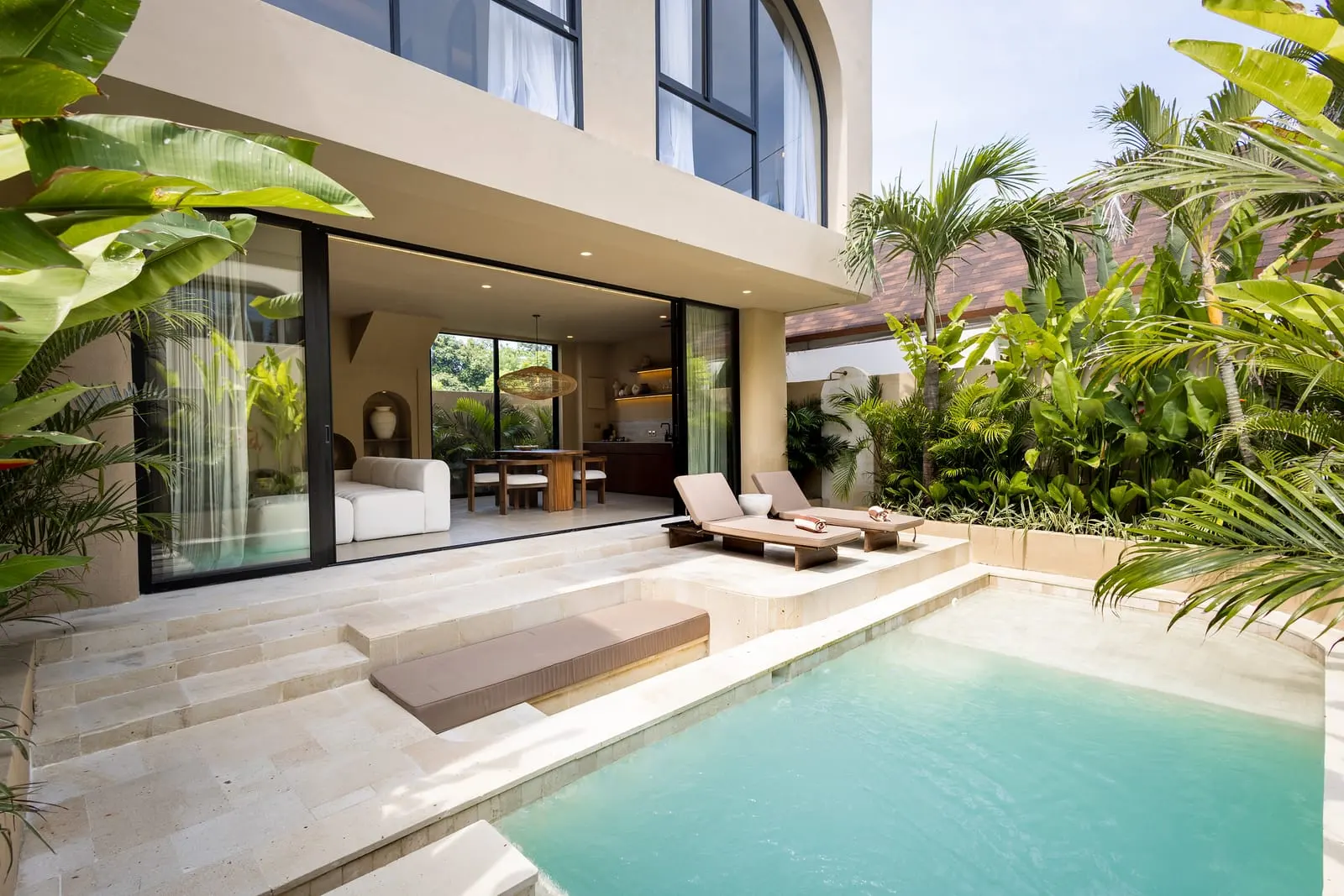 SISI 2-bedroom villa with gym access, photo 1 of 19