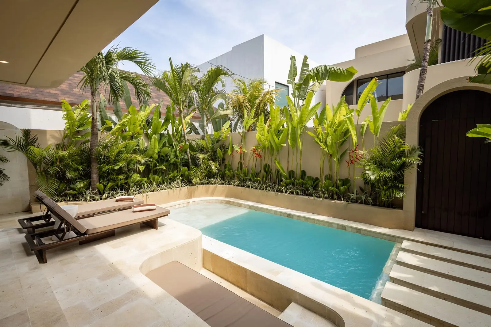 SISI 2-bedroom villa with gym access, photo 6 of 19