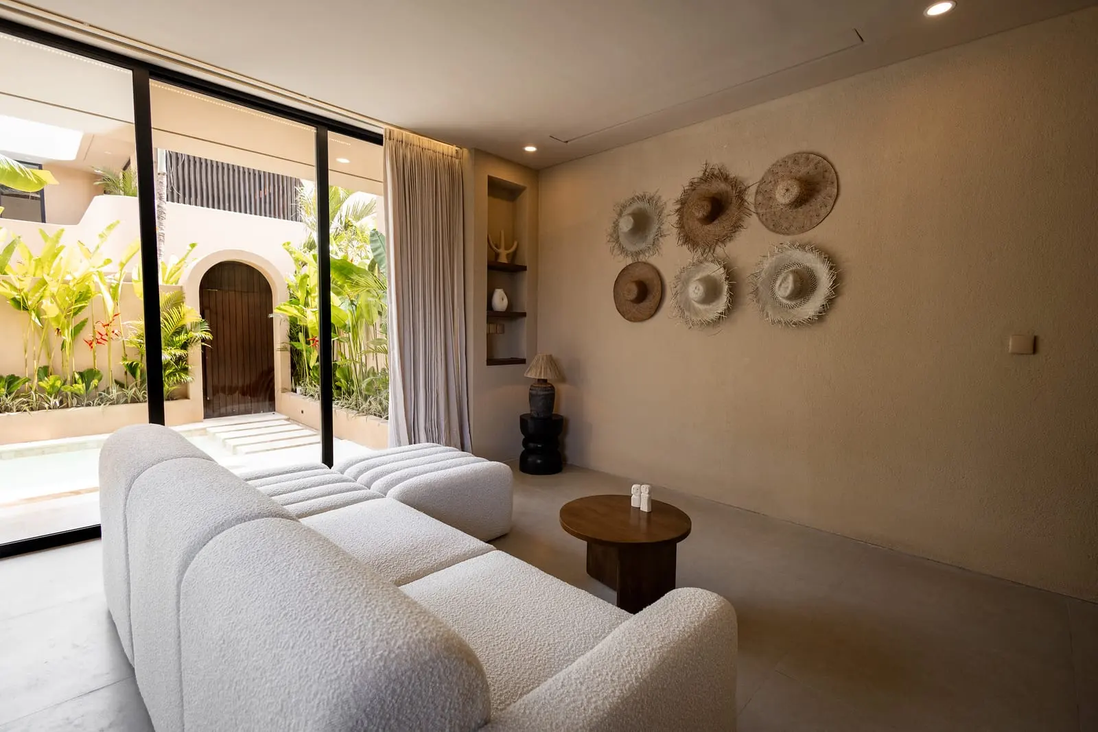 SISI 2-bedroom villa with gym access, photo 10 of 19