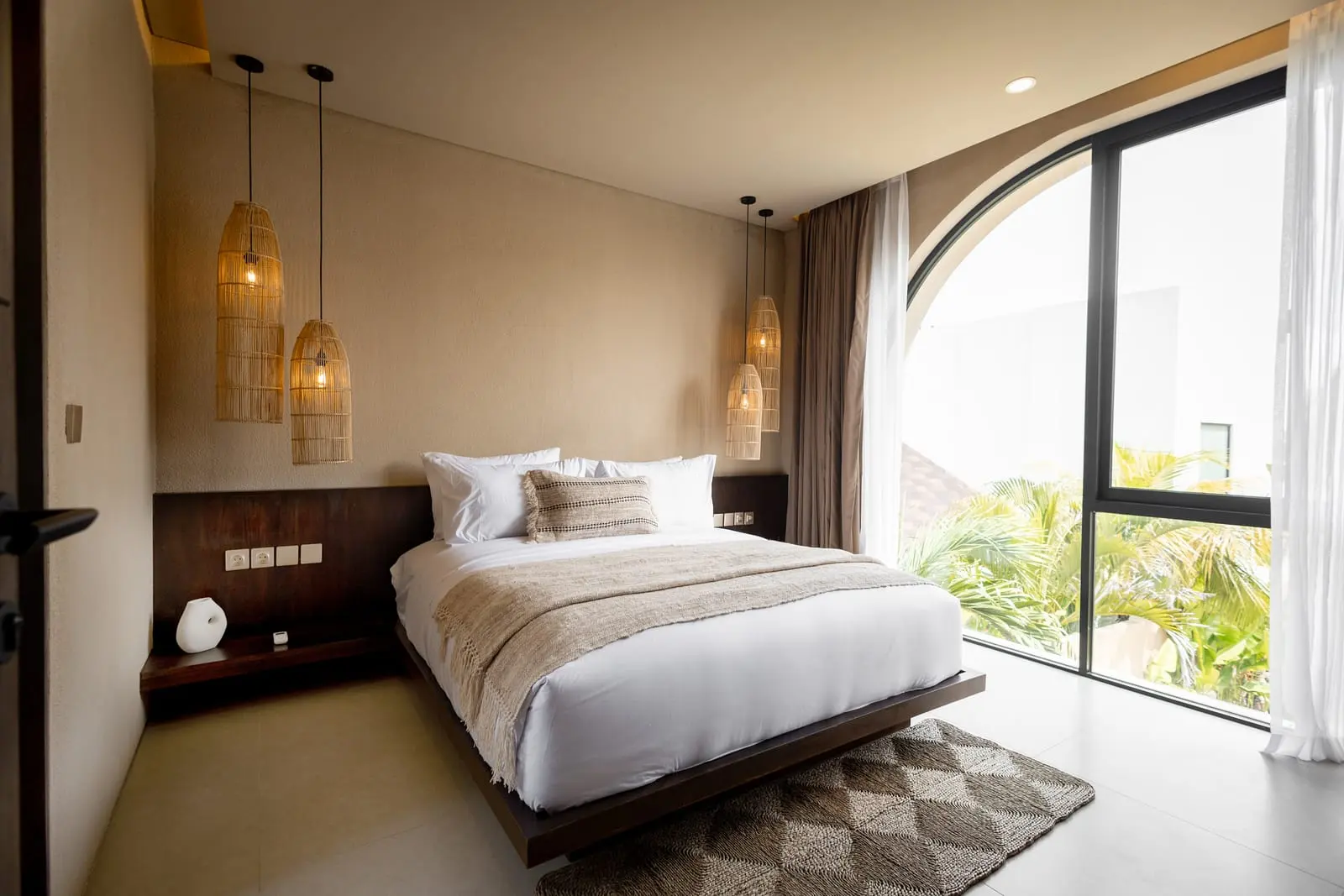 SISI 2-bedroom villa with gym access, photo 11 of 19