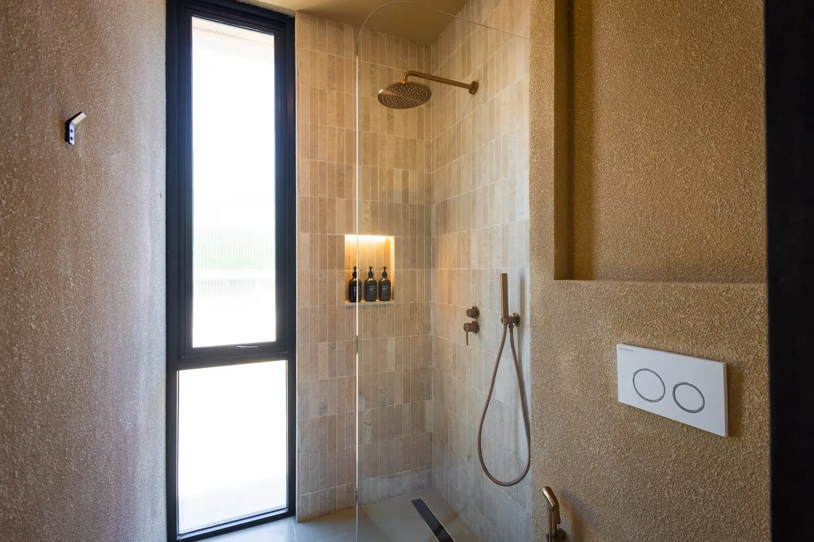 SISI 2-bedroom villa with jacuzzi and gym, photo 7 of 7