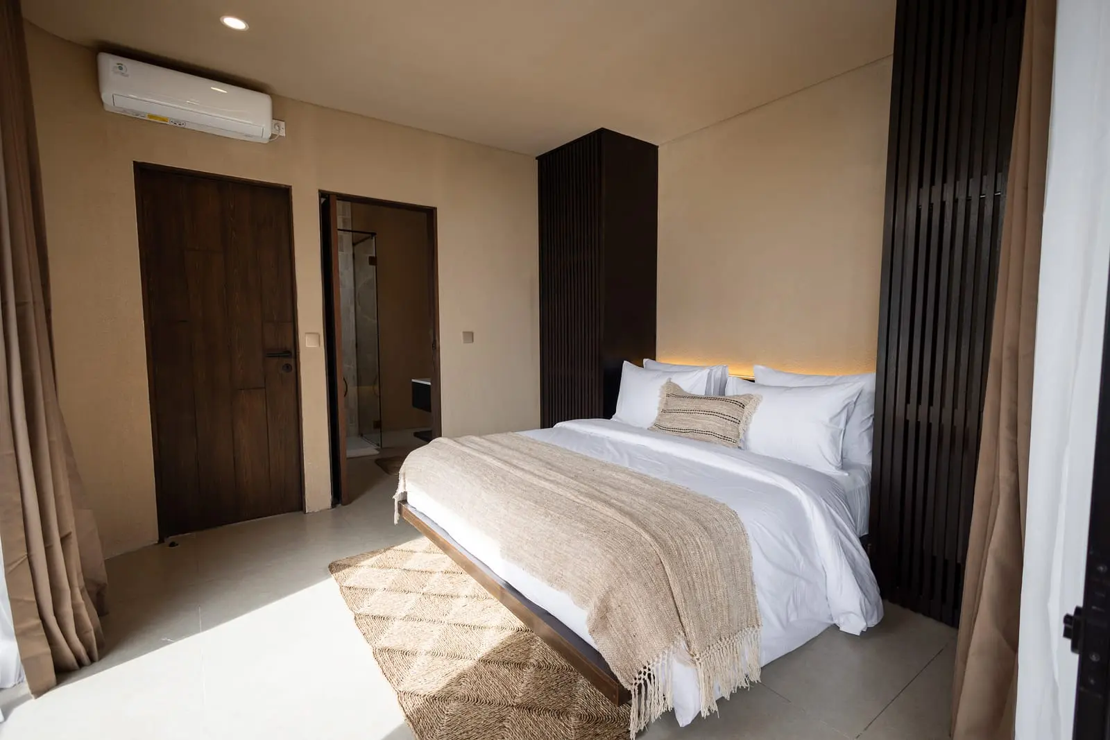 SISI 3-bedroom wellness villa, photo 8 of 14