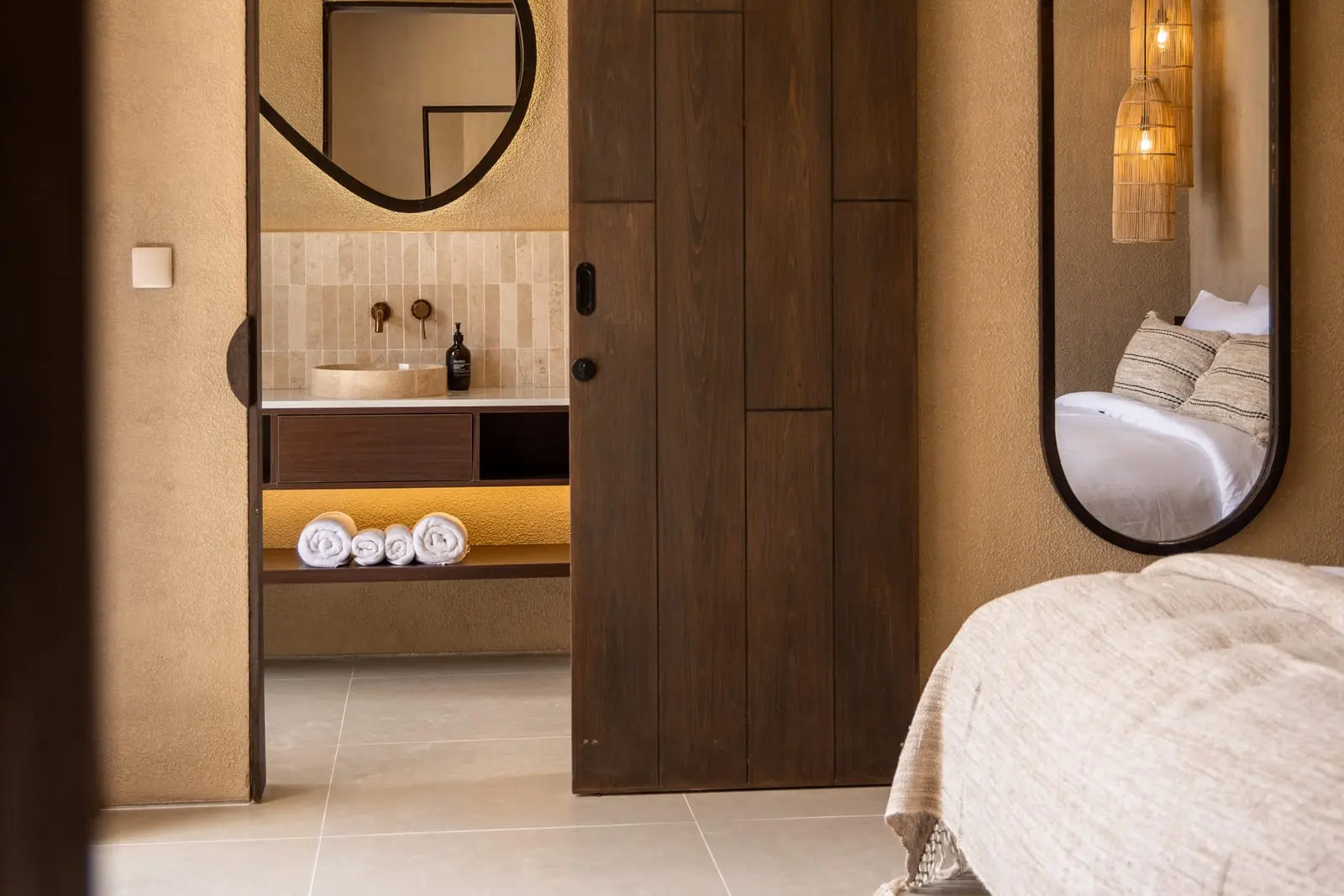 SISI rooftop wellness villa with jacuzzi, photo 8 of 18