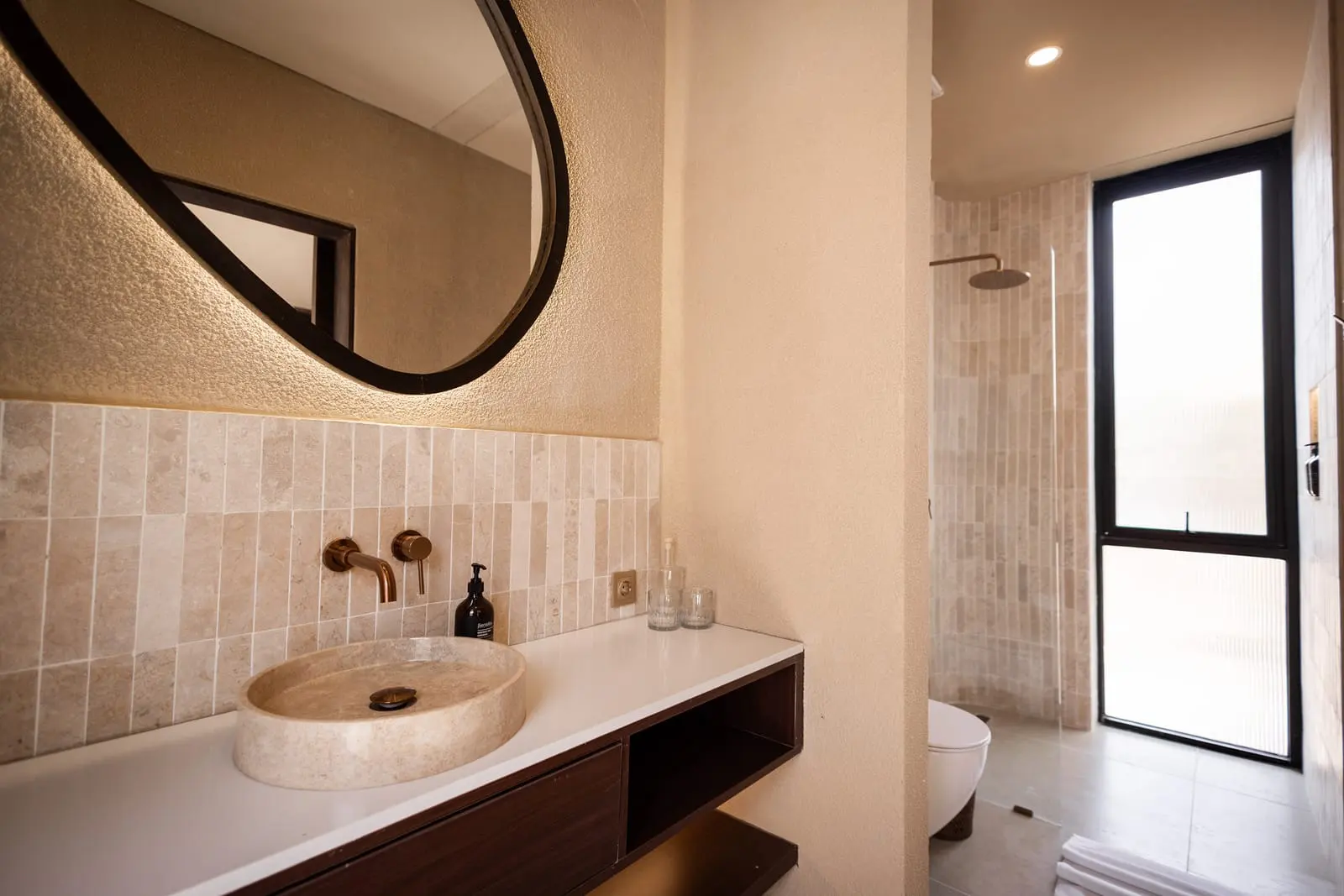 SISI rooftop wellness villa with jacuzzi, photo 11 of 18